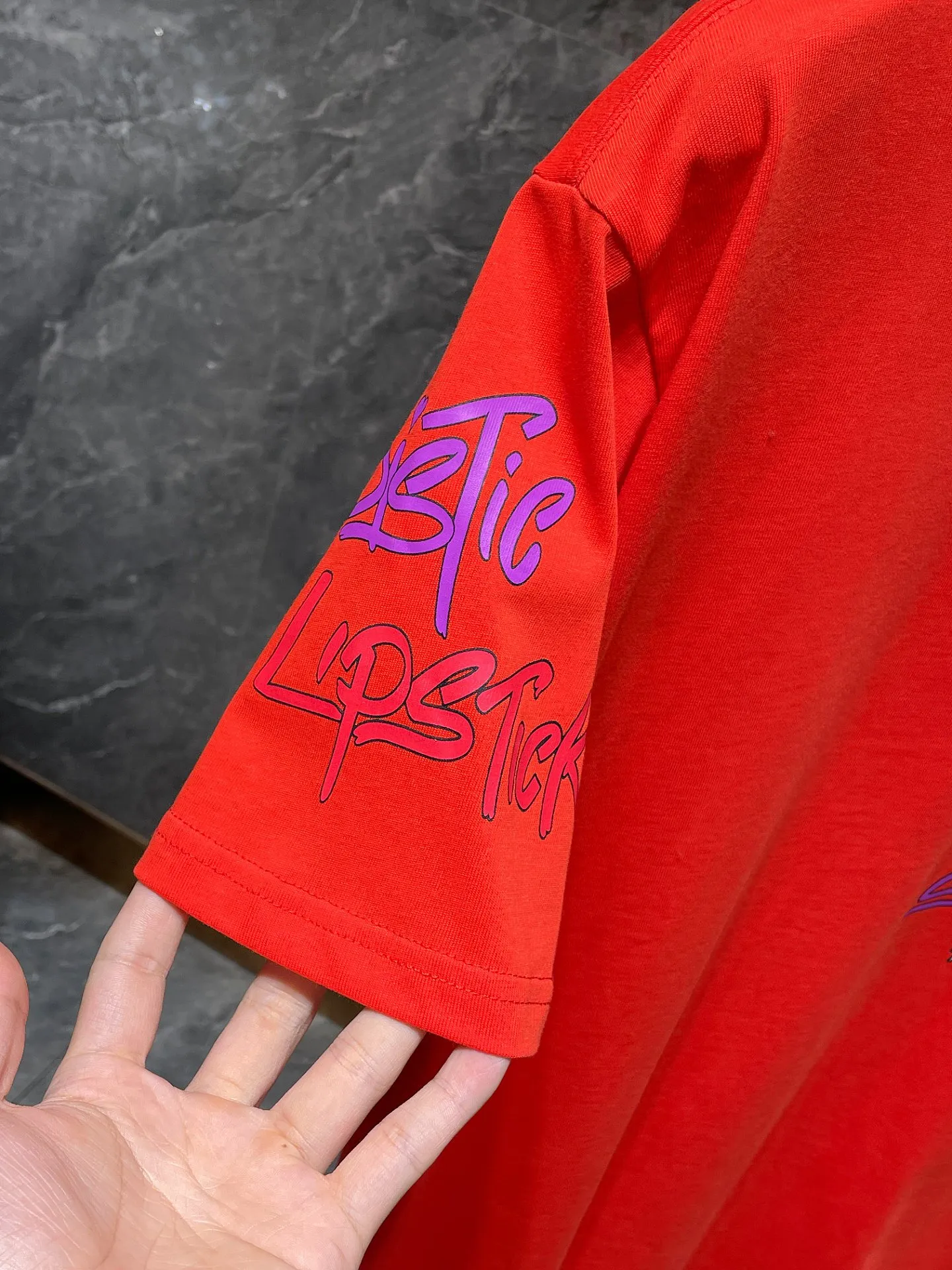 P130 ✨New arrival✨ Chrome Hearts 25ss High-weight, environmentally friendly and high-quality top-quality fabric Chrome Mattyboy graffiti flame love short-sleeved counter synchronization 1:1 replica version Recommended color: customized red Size: S, M, L, XL